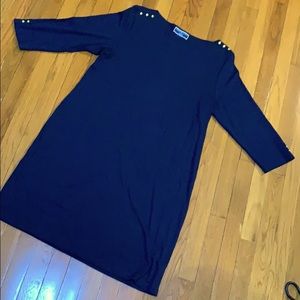 Great comfy jersey dress with gold accents